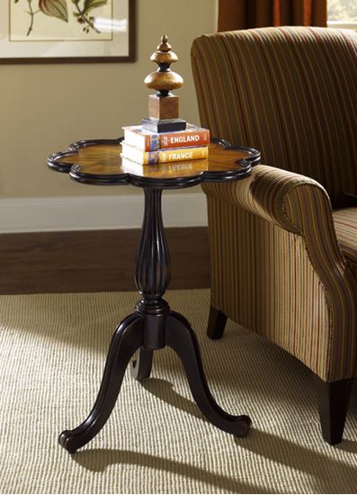 Picture of HIDDENTREASURES Flower End Table